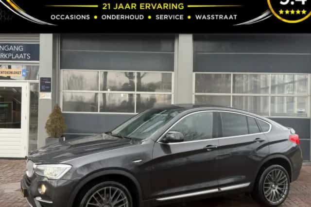 BMW X4 (2015) thumbnail 1