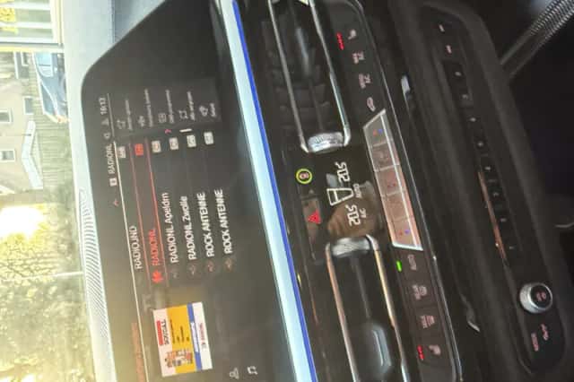 BMW Z4 (2022) thumbnail 259