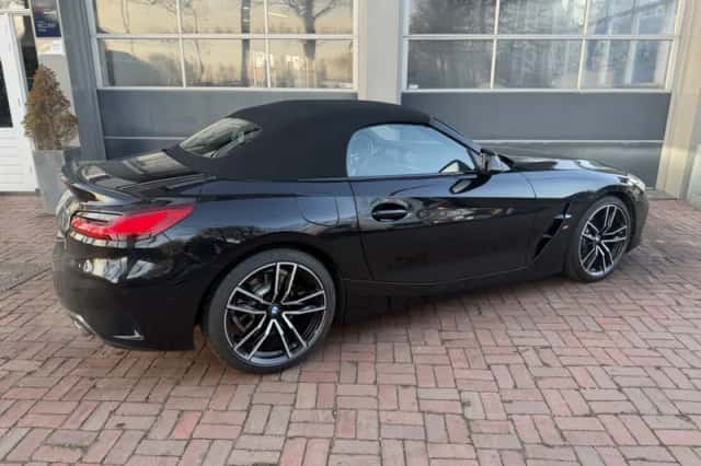 BMW Z4 (2022) thumbnail 95