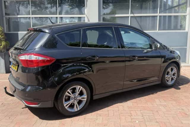 Ford C-Max (2015) thumbnail 3
