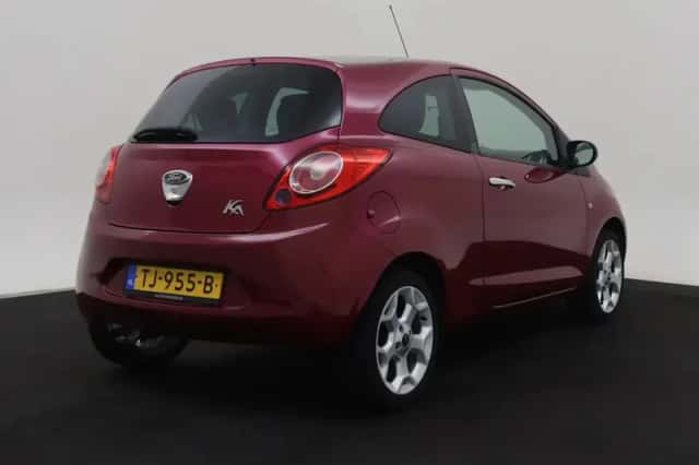 Ford Ka (2011) thumbnail 3