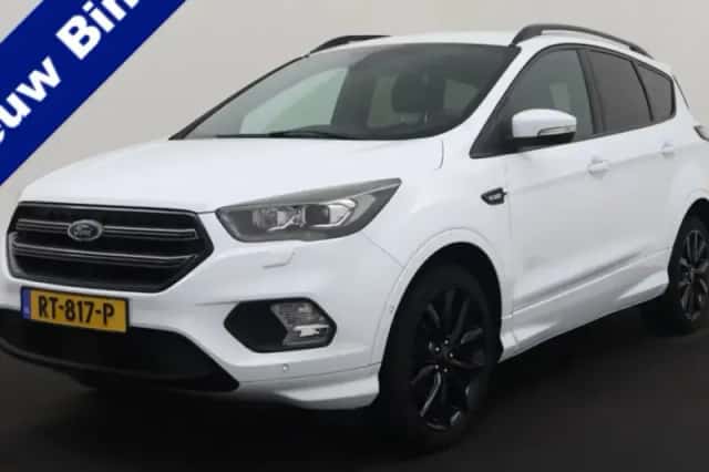 Ford Kuga (2018) thumbnail 1
