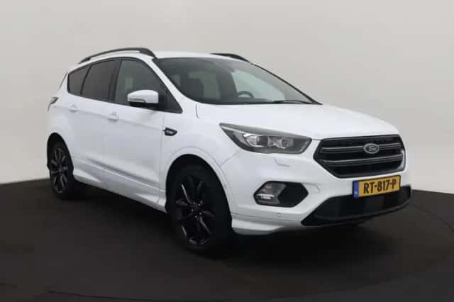 Ford Kuga (2018) thumbnail 4