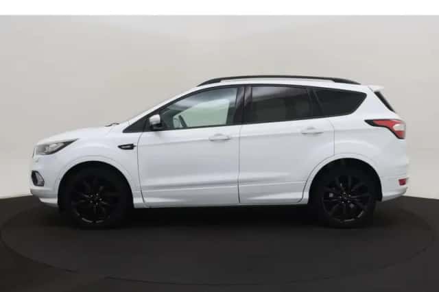 Ford Kuga (2018) thumbnail 6