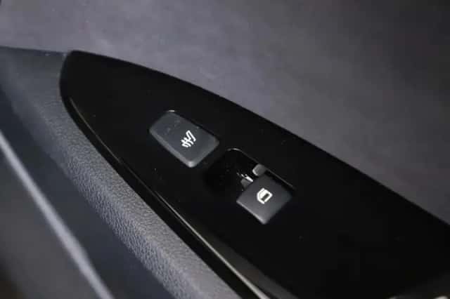 Kia Sportage (2025) thumbnail 42