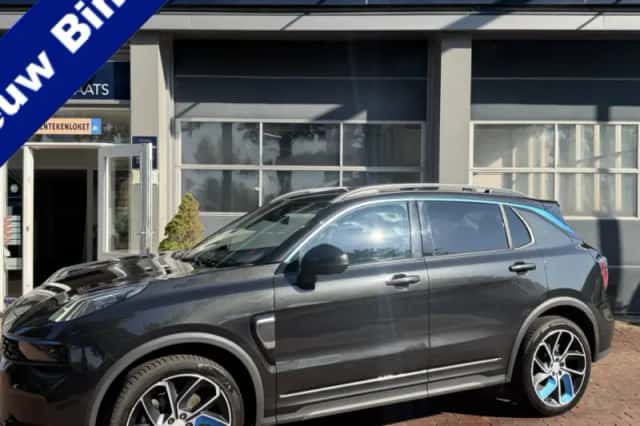 Lynk & Co 01 (2022) thumbnail 1