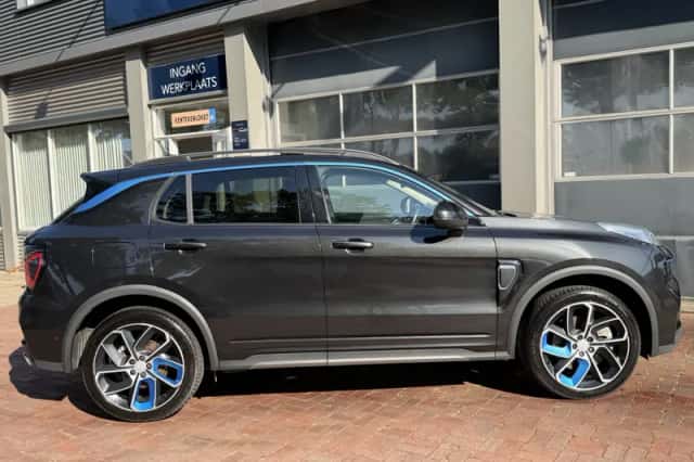 Lynk & Co 01 (2022) thumbnail 5