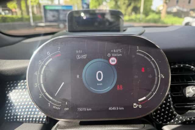 MINI Cabrio (2021) thumbnail 213