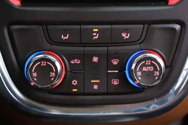 Opel Mokka (2016) thumbnail 197