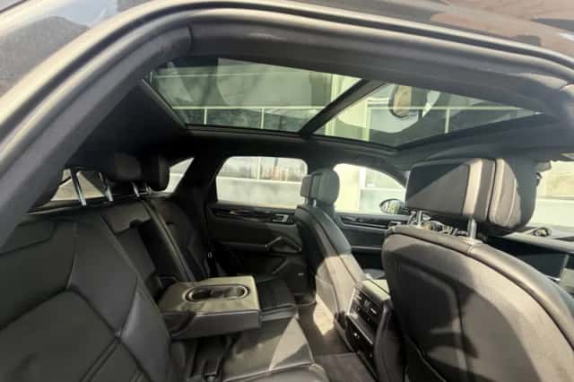 Porsche Cayenne (2020) thumbnail 11