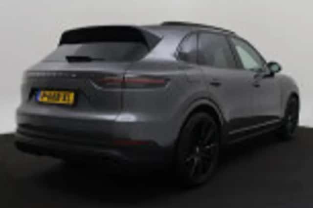 Porsche Cayenne (2020) thumbnail 121
