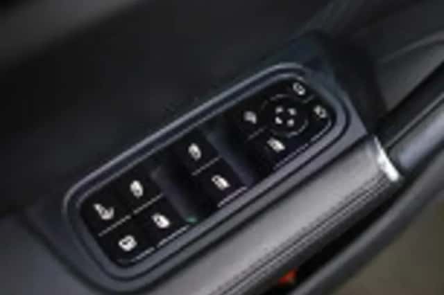 Porsche Cayenne (2020) thumbnail 145