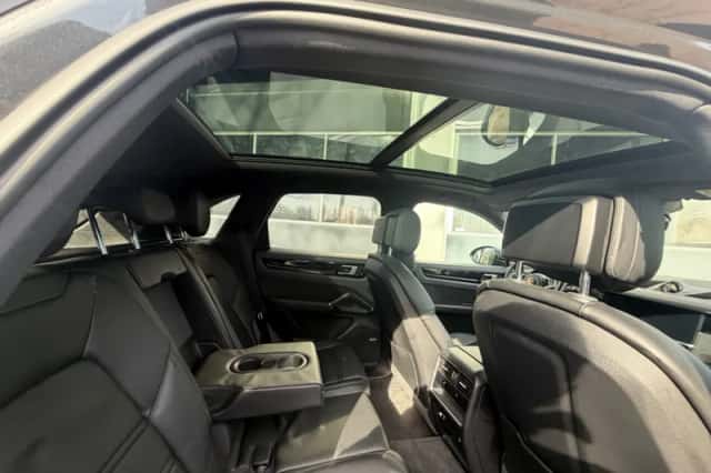 Porsche Cayenne (2020) thumbnail 209