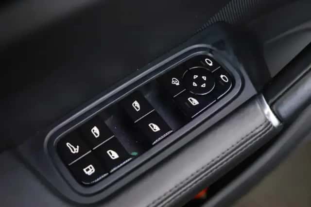 Porsche Cayenne (2020) thumbnail 244