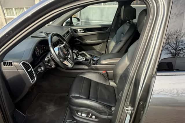 Porsche Cayenne (2020) thumbnail 259