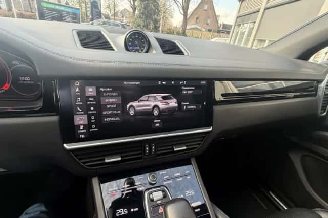Porsche Cayenne (2020) thumbnail 276