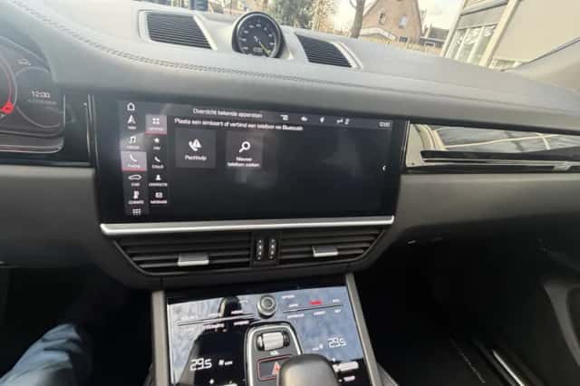 Porsche Cayenne (2020) thumbnail 277