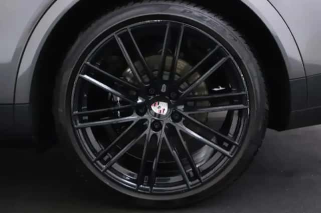 Porsche Cayenne (2020) thumbnail 32