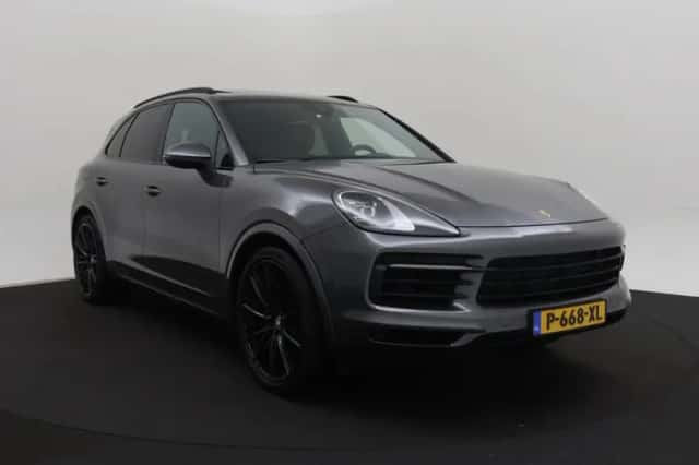 Porsche Cayenne (2020) thumbnail 45