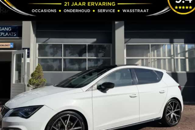 SEAT Leon (2019) thumbnail 1