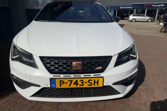 SEAT Leon (2019) thumbnail 6