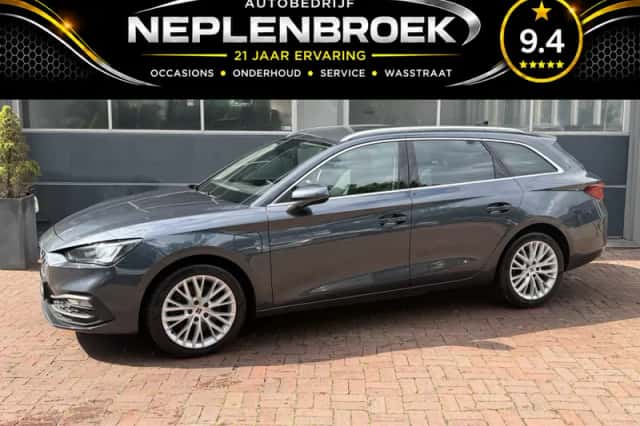 SEAT Leon (2021) thumbnail 2