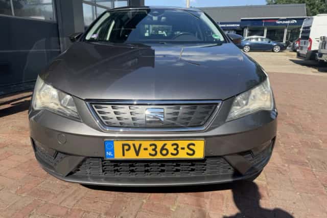 SEAT Leon (2017) thumbnail 4