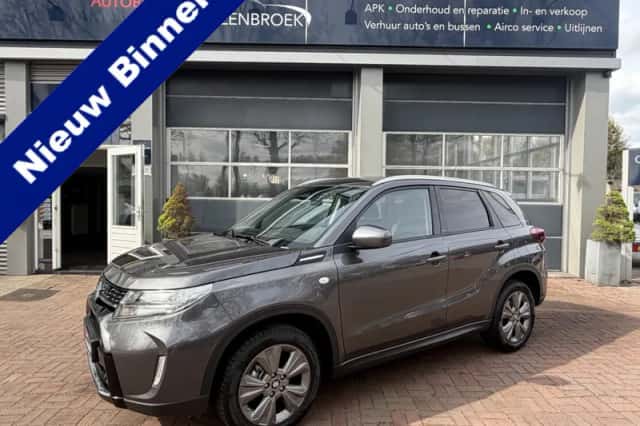 Suzuki Vitara (2025) thumbnail 2