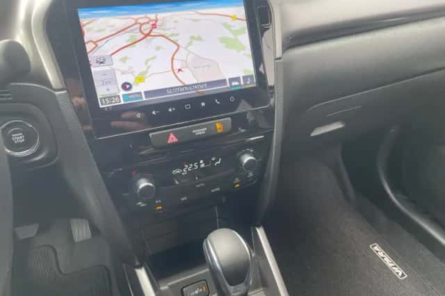 Suzuki Vitara (2025) thumbnail 12