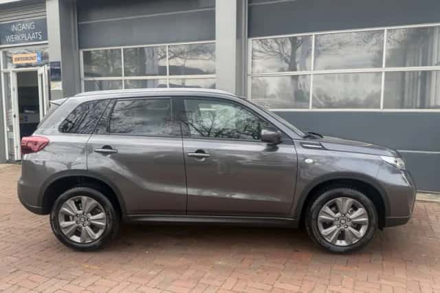 Suzuki Vitara (2025) thumbnail 5