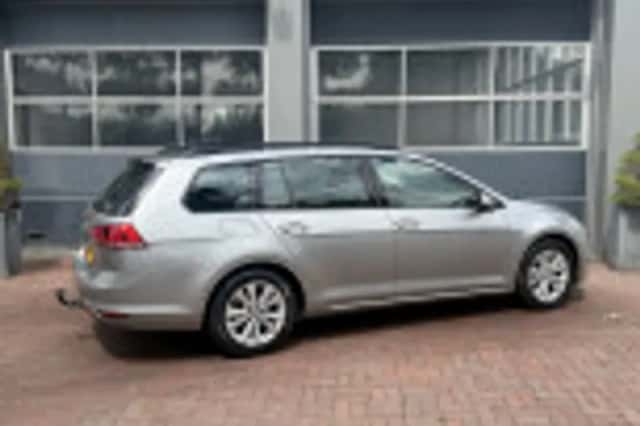 Volkswagen Golf (2016) thumbnail 76