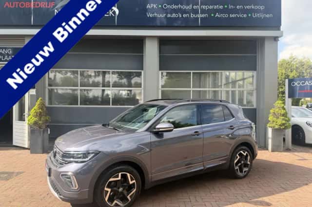 Volkswagen T Cross (2025) thumbnail 2