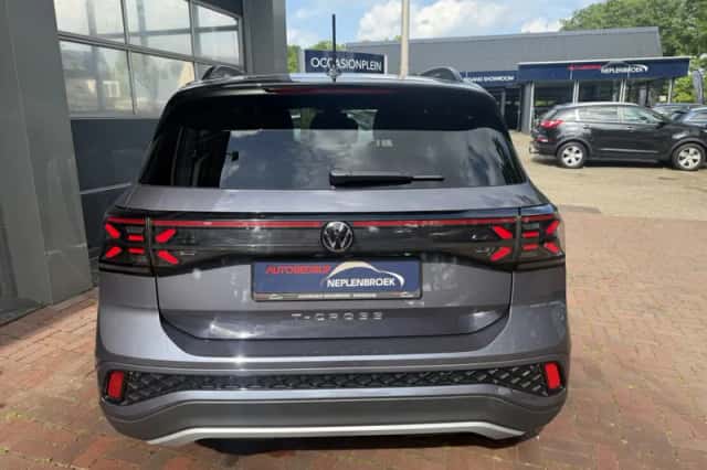 Volkswagen T Cross (2025) thumbnail 6