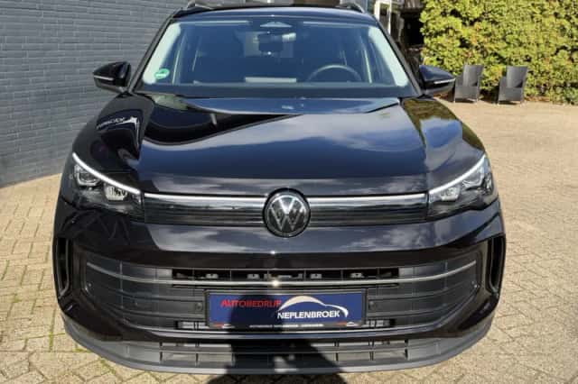 Volkswagen Tiguan (2025) thumbnail 10