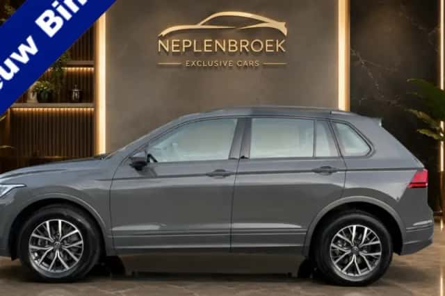 Volkswagen Tiguan (2022)