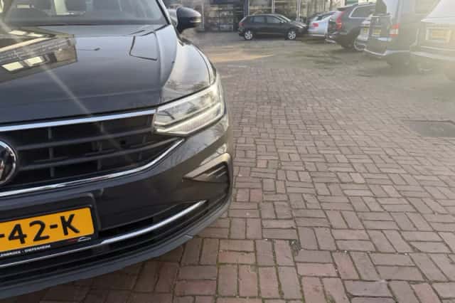 Volkswagen Tiguan (2022) thumbnail 283