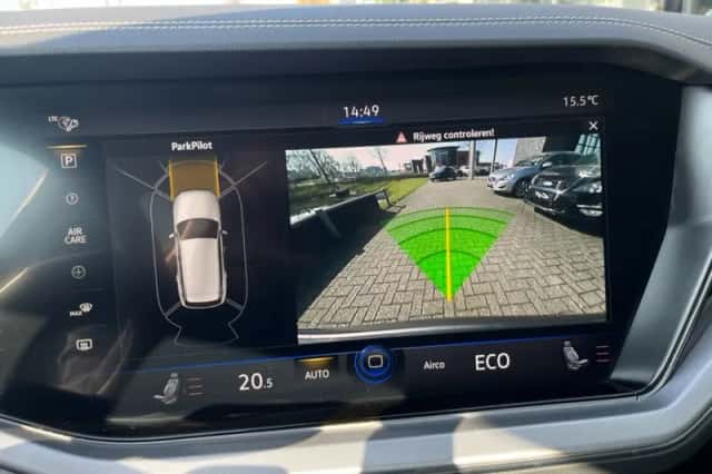 Volkswagen Touareg (2021) thumbnail 30