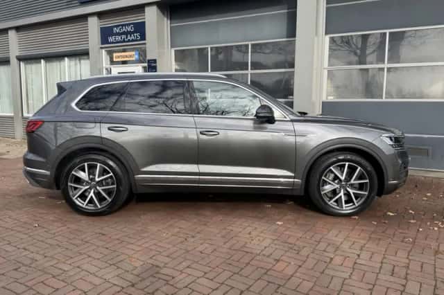 Volkswagen Touareg (2021) thumbnail 5