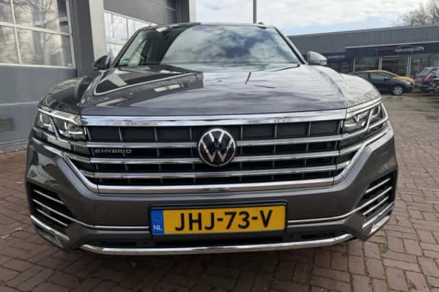 Volkswagen Touareg (2021) thumbnail 6