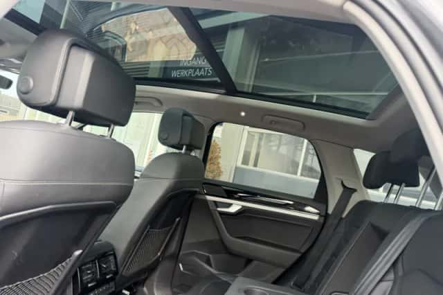 Volkswagen Touareg (2021) thumbnail 53