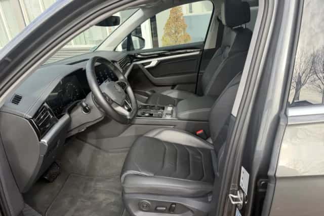 Volkswagen Touareg (2021) thumbnail 61