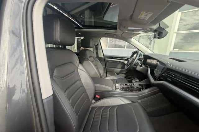 Volkswagen Touareg (2021) thumbnail 69