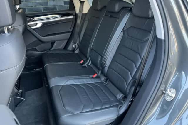 Volkswagen Touareg (2021) thumbnail 10