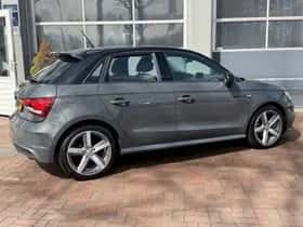 Audi A1 (2017) thumbnail 3