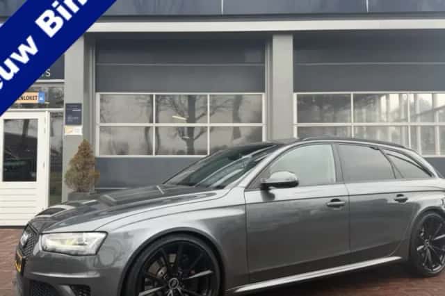 Audi A4 (2013) thumbnail 1