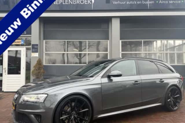 Audi A4 (2013) thumbnail 2