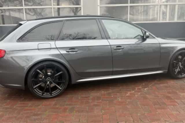 Audi A4 (2013) thumbnail 3