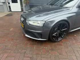 Audi A4 (2013) thumbnail 25