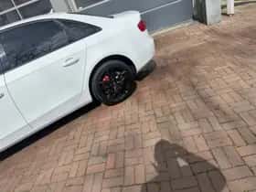 Audi A4 (2014) thumbnail 27