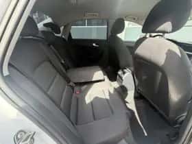 Audi A4 (2014) thumbnail 49